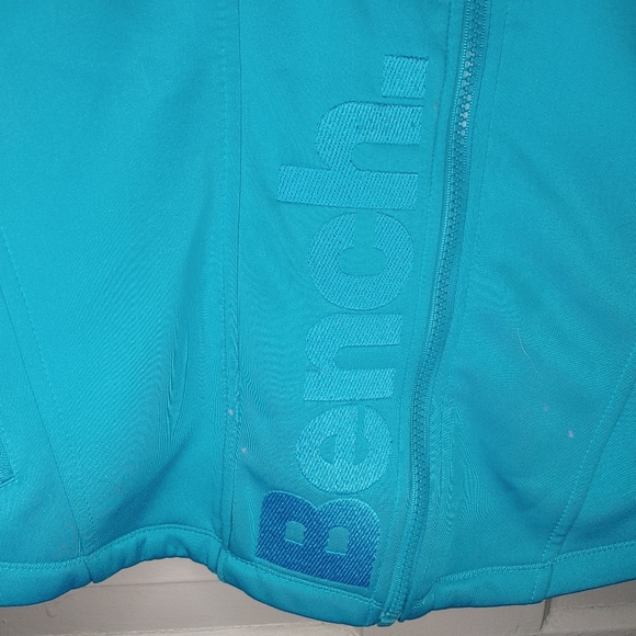 Asymmetrical Bench Full Zip Sweatshirt - Picture 2 of 10